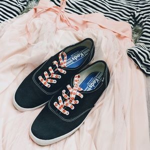 Champion Black Keds